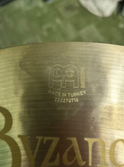 Meinl 18" Byzance Jazz Medium Thin Crash - 4