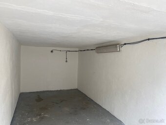 Garáž Lomonosova - 4