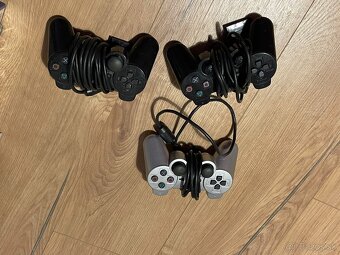 Playstation 2 - 4