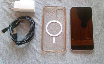 Predám iPhone 11 64GB - 4