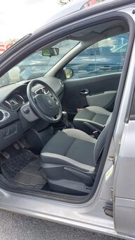 Renault Clio Grandtour - 4
