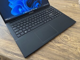 Asus Vivobook GO/Notebook/4GB RAM DDR5/128GB NvMe SSD - 4