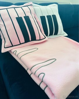 Prehoz / deka na posteľ - 4