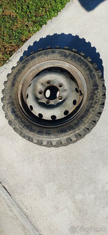 Predám pneu Lada Niva - 4