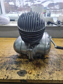 Motor CZ 175 - 4