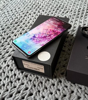 Samsung Galaxy S10 5G 256GB Black - 4