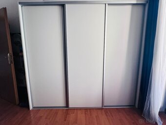 Kancelársky nabytok - 4