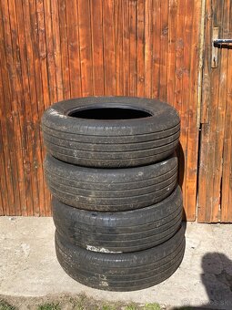 Predám letné pneumatiky Goodyear 215/65 R17 - 4
