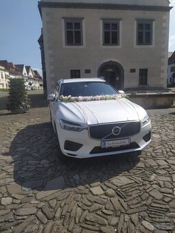 Ponúkam vám auto na svadbu Volvo XC60 R-desing - 4