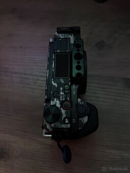 Sony ZV-E10 + Smallrig klietka - 4
