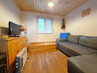 Na predaj chatka v Jelenci, pozemok 110 m2 - 4