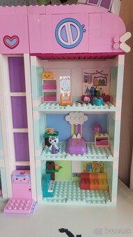 LEGO® Gabby's Dollhouse 10788 Gabinin kúzelný domček - 4