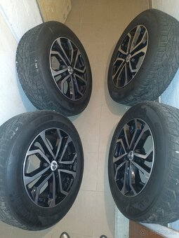 Hyundai tuson 215/65r17 - 4