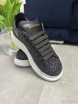 Alexander McQueen - 4