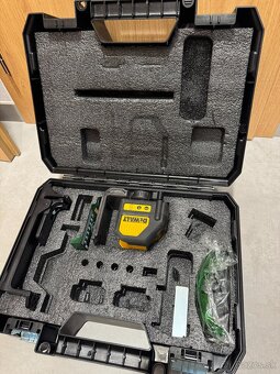 DeWALT DCE088D1G Aku krížový laser, zelený lúč XR (10,8V/2,0 - 4