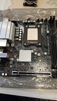 ITX B760M + i5 12400f + cpu frame + SSD - 4