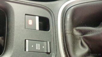 Predám jeep avenger 1,2 - 4