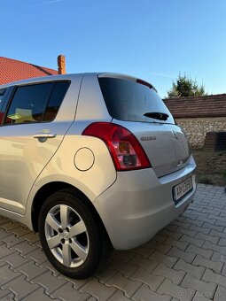 Suzuki Swift 1.5 Automat - 4