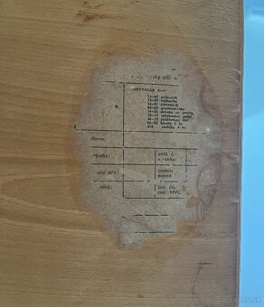 Poctivý retro rozkladací jedálenský stôl z masívu 70 roky - 4