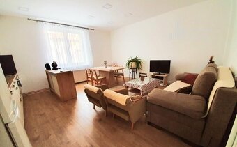 SRA | Zrekonštruovaný 3 izb. rodinný dom, záhrada, altánok, - 4