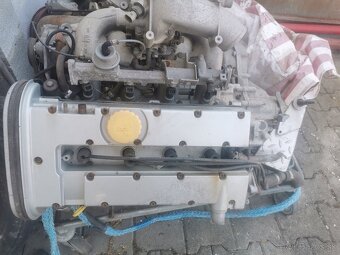 Motor opel kadett aj prevovkov 2,0 Gsi, - 4