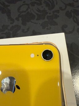 Predám Iphone XR - 4