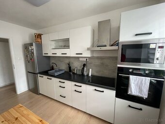 3-izbový zariadený byt s balkónom a pivnicou na PRENÁJOM - 4