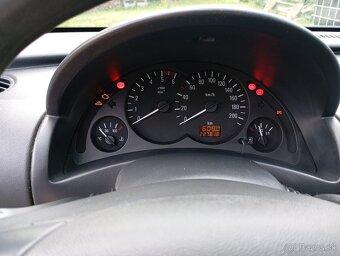 Opel Corsa C - 4