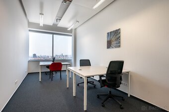 Súkromný kancelársky priestor pre 3-4 osoby v oblasti Regus - 4
