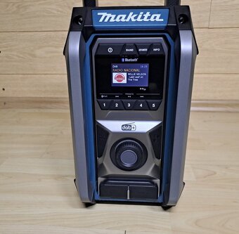 Nové rádio Makita MR007GZ - 4