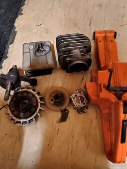 Husqvarna - 4