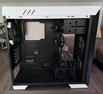 Pc skrina AeroCool Aero-1000 - 4
