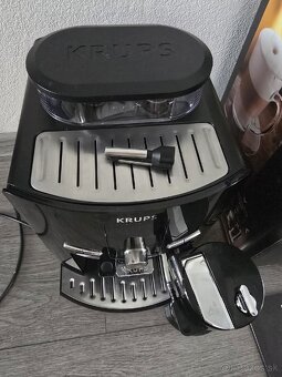 Kávovar Krups EA829810 - 4