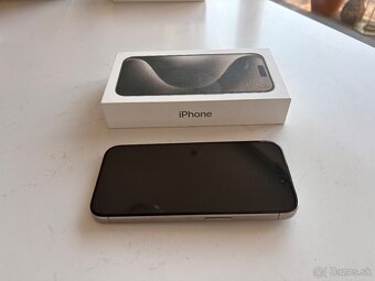 iPhone 15 Pro 128 GB Natural Titanium - 4