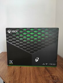 Predám Xbox serie X 1TB SSD - 4