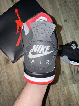 Air Jordan 4 red bull - 4