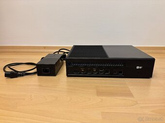 XBOX ONE + HRY + 2TB hard disk + SLÚCHADLÁ - 4