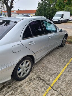 Predám Mercedes-Benz c200 cdi (automatická prevodovka)v 2005 - 4