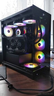 Ryzen 7 7800X3D, RX 6800 XT 16GB, 48GB RAM, AORUS doska - 4