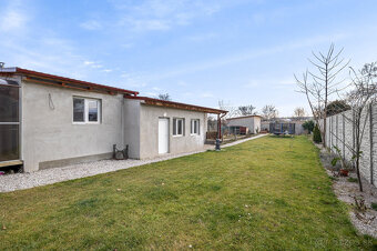 ZNÍŽENÁ CENA SENEC – NA PREDAJ 2 samostatne stojace rodin - 4