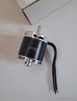 Brushless motori SPITZ 90 a Scorpion HK - 4
