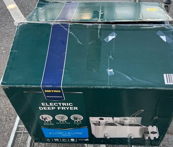 Predame nepouživanu 2-j fritezu Metro Professional GDF3028 - 4