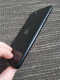IPhone SE 2020 64GB Čierny - 4