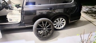 Passat B8 4motion 2018 WVWZZZ3CZJE236092 - 4