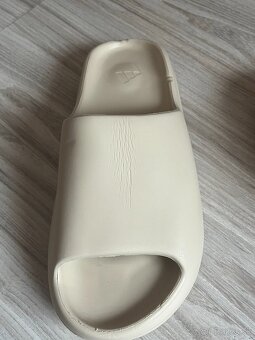 Yeezy Slides používané - 4
