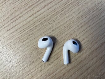 Apple Airpods MME73ZM/A (3rd generation) - 4
