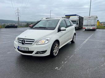 Mercedes B180 automat, posuvná strecha, 2027 TK - 4
