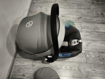 Cybex Aton M isize - 4