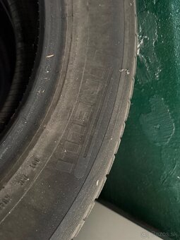 Predáme pneu Pirelli Scorpion All Season 255/60 R20 - 4