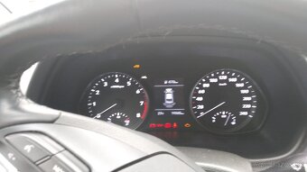 Predám Hyundai I30 combi výbava FAMILY 1.5i -81kW- v SENICI - 4